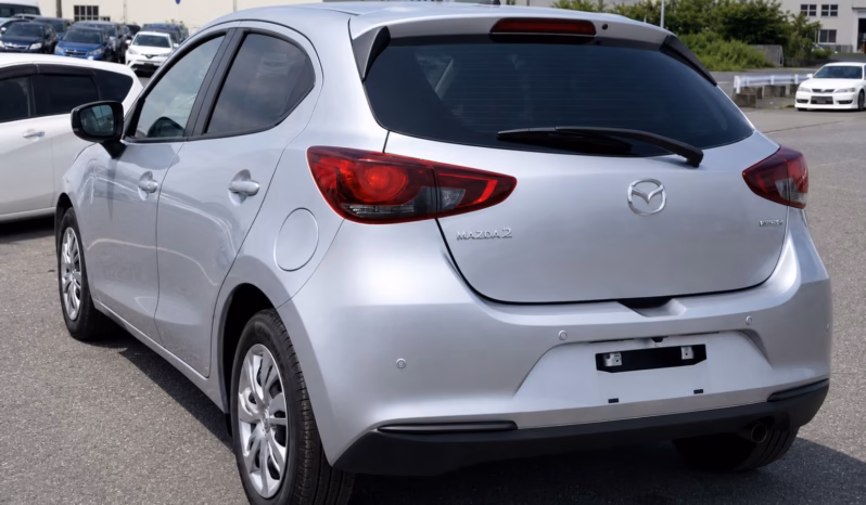 
								MAZDA 2 full									